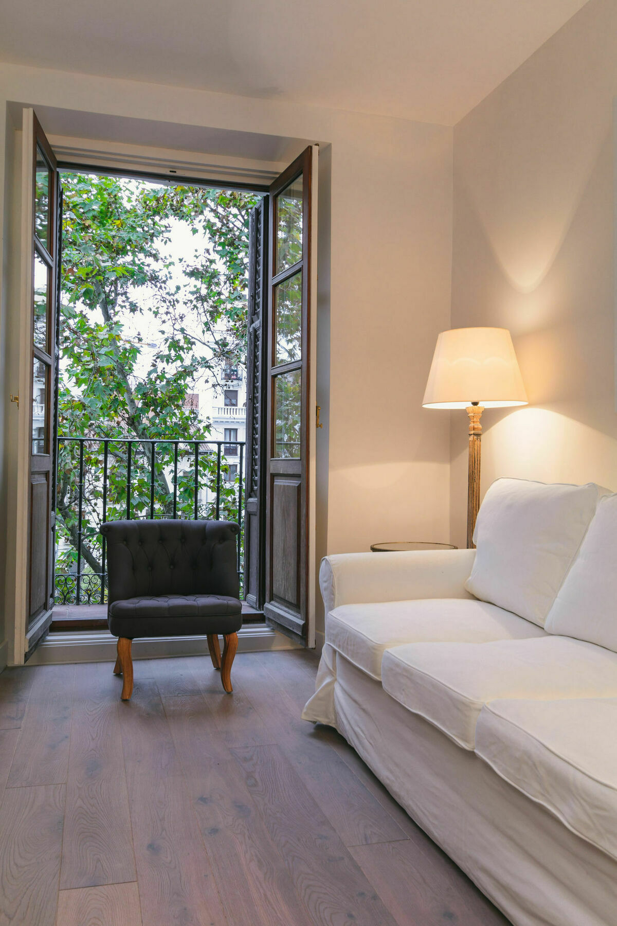 Pyr Select Plaza Santa Ana Apartment Madrid Exterior photo